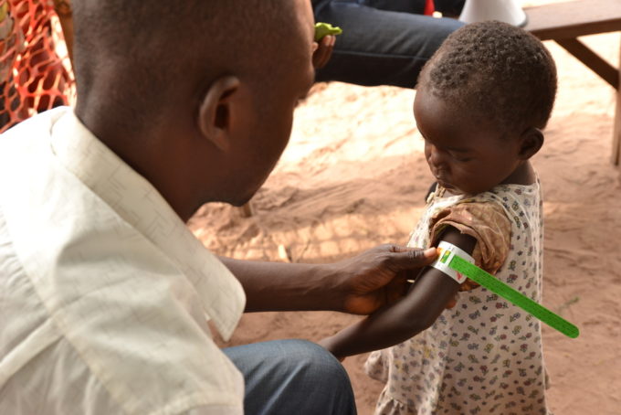 Epidemia di morbillo: migliaia di bambini muoiono in Congo (di E. Angilella, M. Purpura)